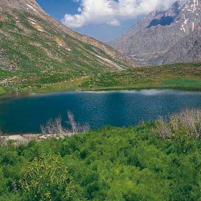 Kuh Gol Lake